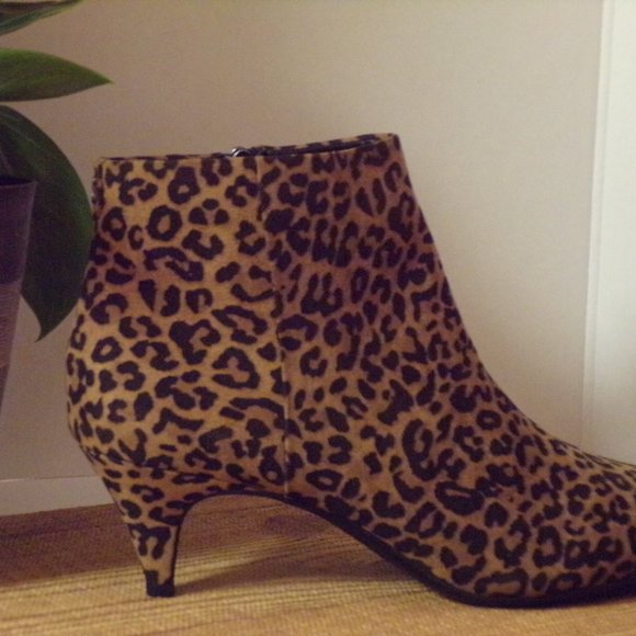 CIRCUS - Picture 3 of 9